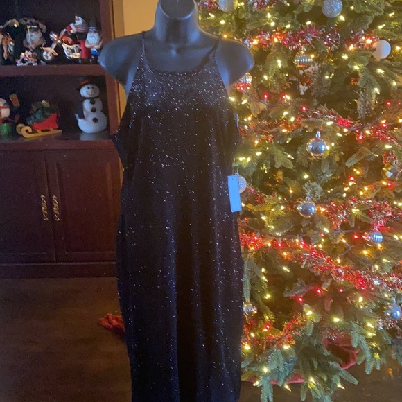 Sparkle Dress Zipper in the back ! - Picture 4 of 16